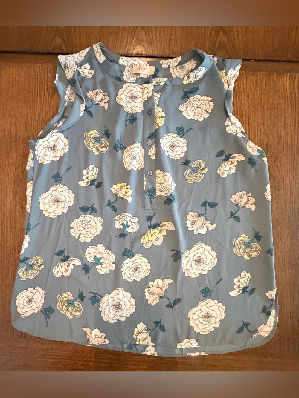 LOFT Blue Floral Button-Front Sleeveless Top